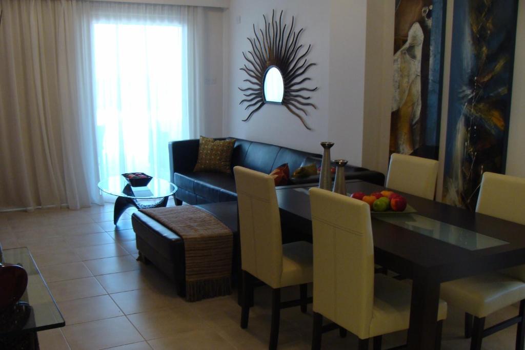 Polyxenia Isaak Luxury Villas And Apartments Protaras Exterior photo